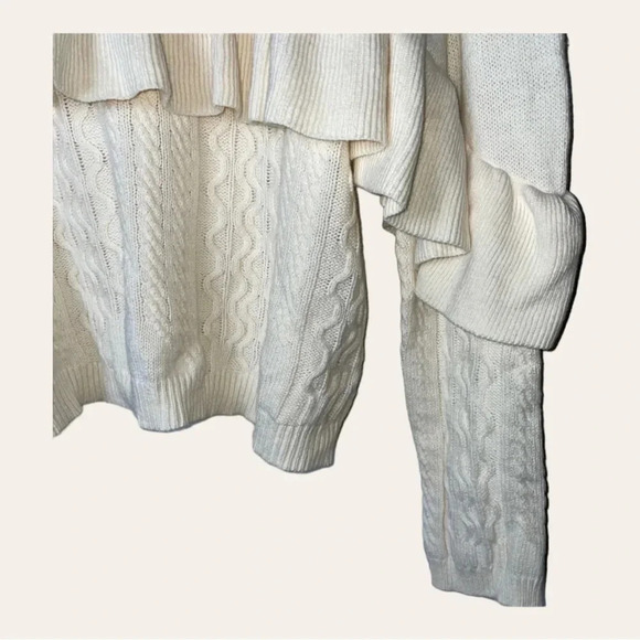 Project NAADAM‎ SWEATER SIZE MEDIUM THICK KNIT CREAM IN COLOR RUFFLE - Picture 8 of 9